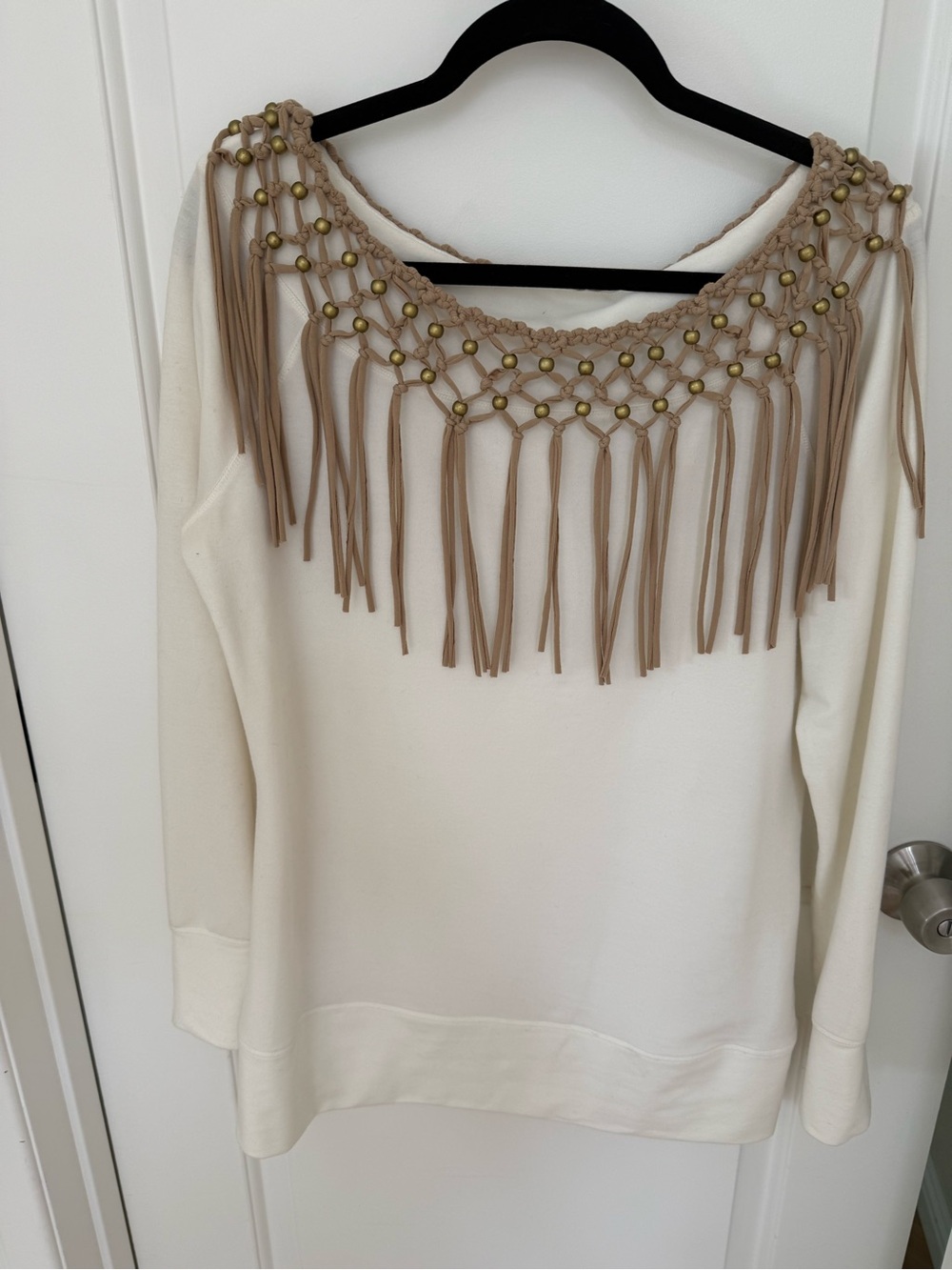 Boston Proper Cream Top with Classic Label